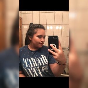 Meet your Posher, Edith